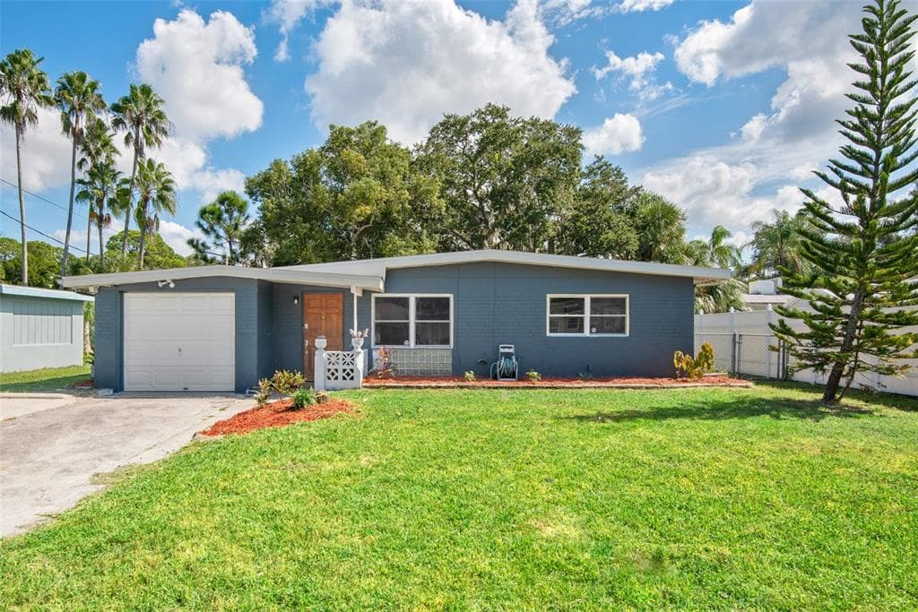 7320 OELSNER STREET NEW PORT RICHEY, FL 34652