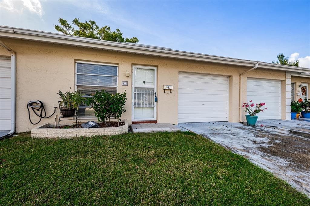 832 CAMBRIDGE COURT UNIT 832 DUNEDIN, FL 34698