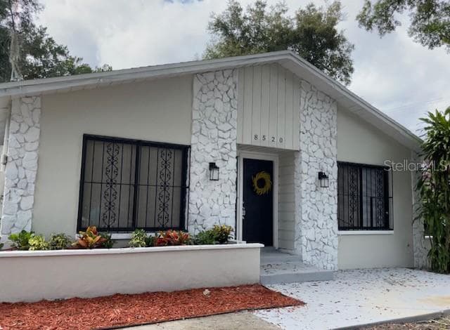 8520 N BRANCH AVENUE TAMPA, FL 33604