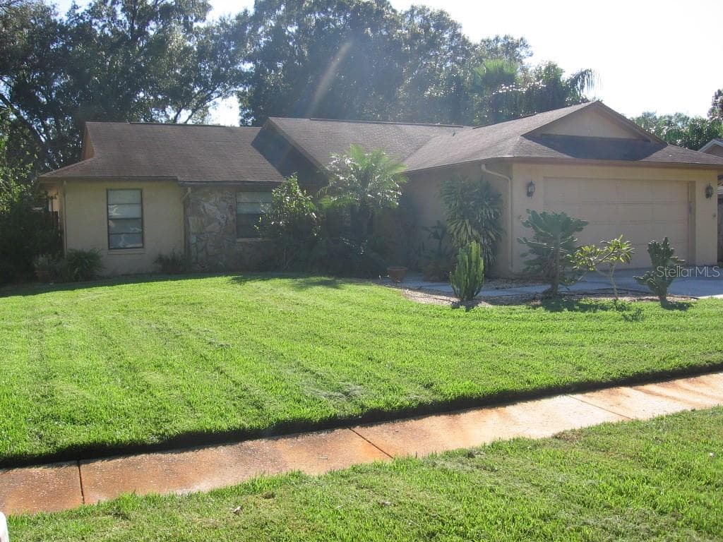 4604 SUN VALLEY DRIVE TAMPA, FL 33624