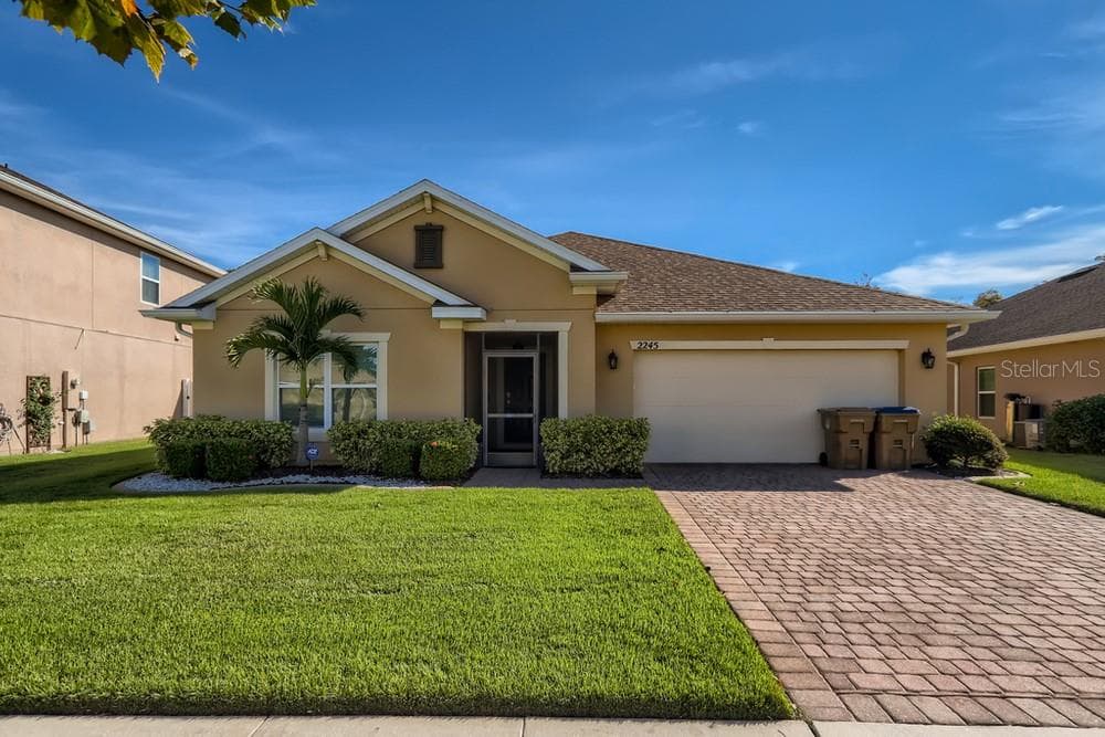2245 WAUKEGAN DRIVE KISSIMMEE, FL 34758