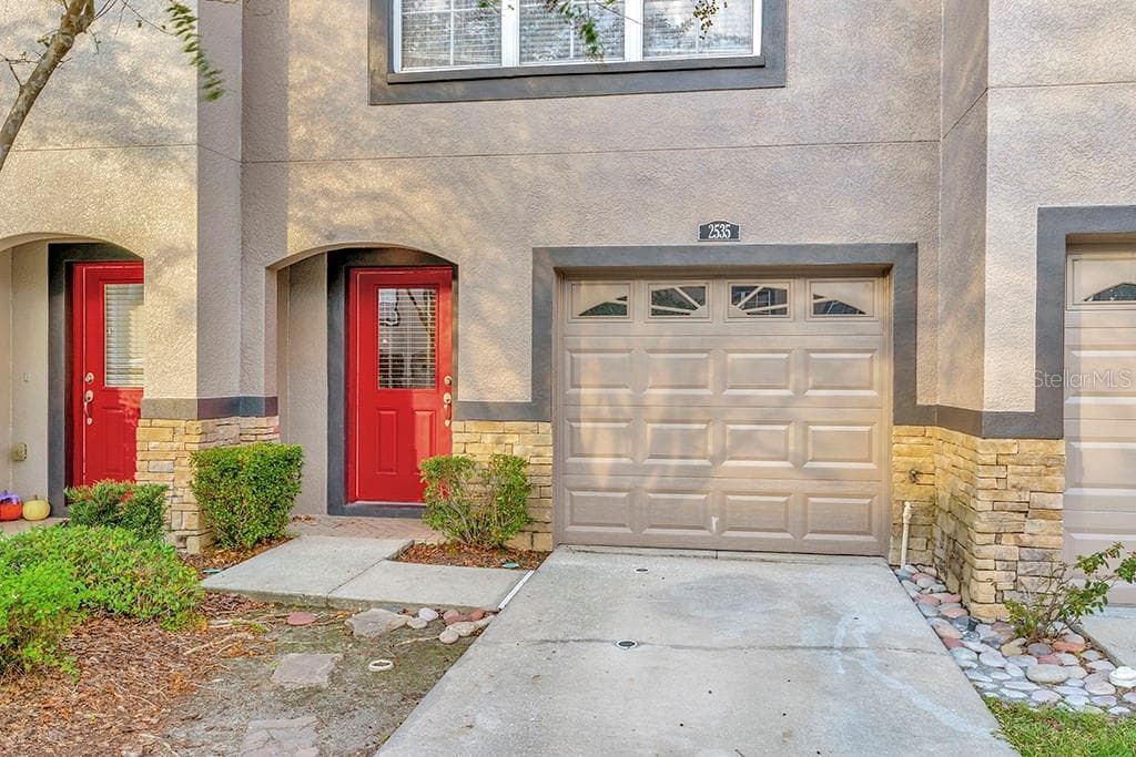 2535 MIDDLETON GROVE DRIVE BRANDON, FL 33511