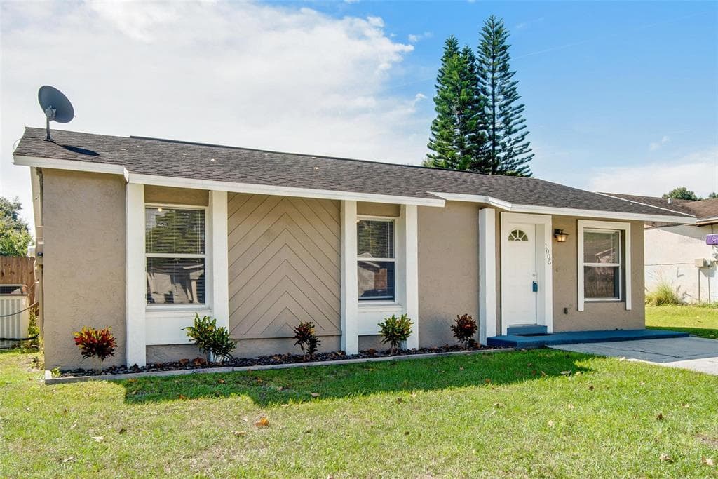 1005 SAGAMORE DRIVE SEFFNER, FL 33584