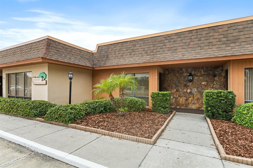 9170 OAKHURST ROAD UNIT 4 SEMINOLE, FL 33776