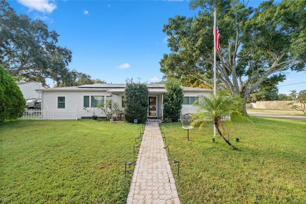 5180 48TH TERRACE N ST PETERSBURG, FL 33709