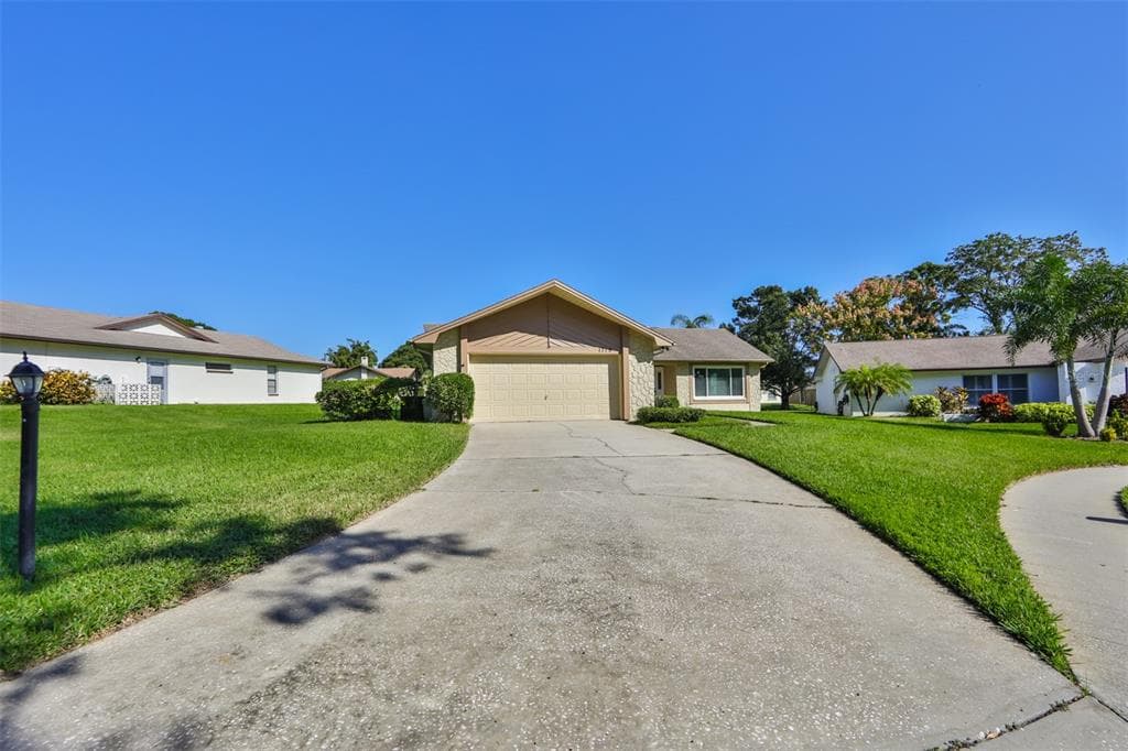 1719 ABERDEEN COURT PALM HARBOR, FL 34684