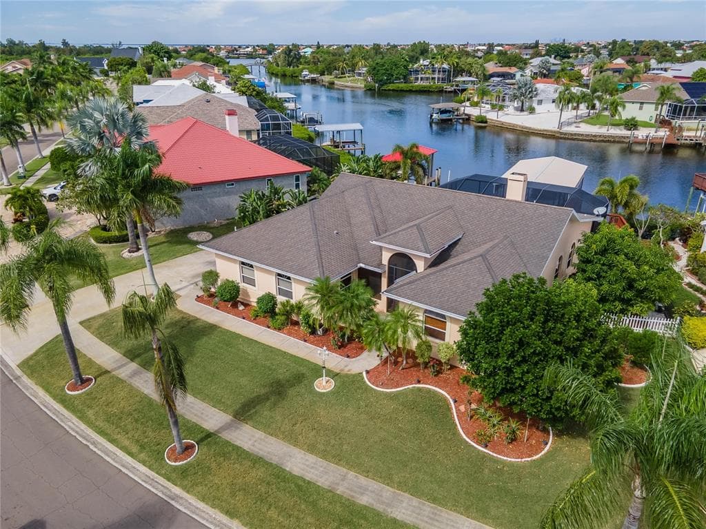 929 BUNKER VIEW DRIVE APOLLO BEACH, FL 33572