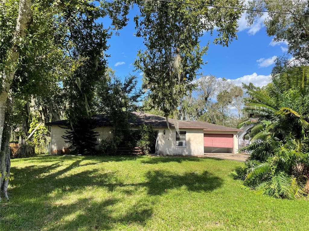 2437 CLAIRE AVENUE NEW SMYRNA BEACH, FL 32168