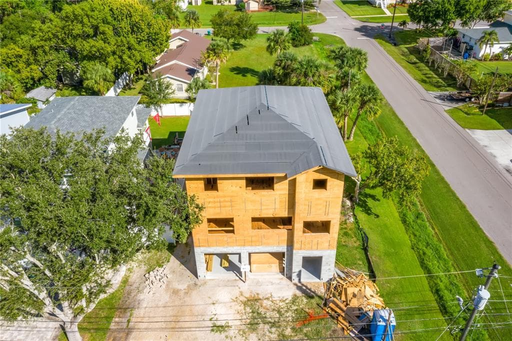 823 MICHIGAN AVENUE PALM HARBOR, FL 34683