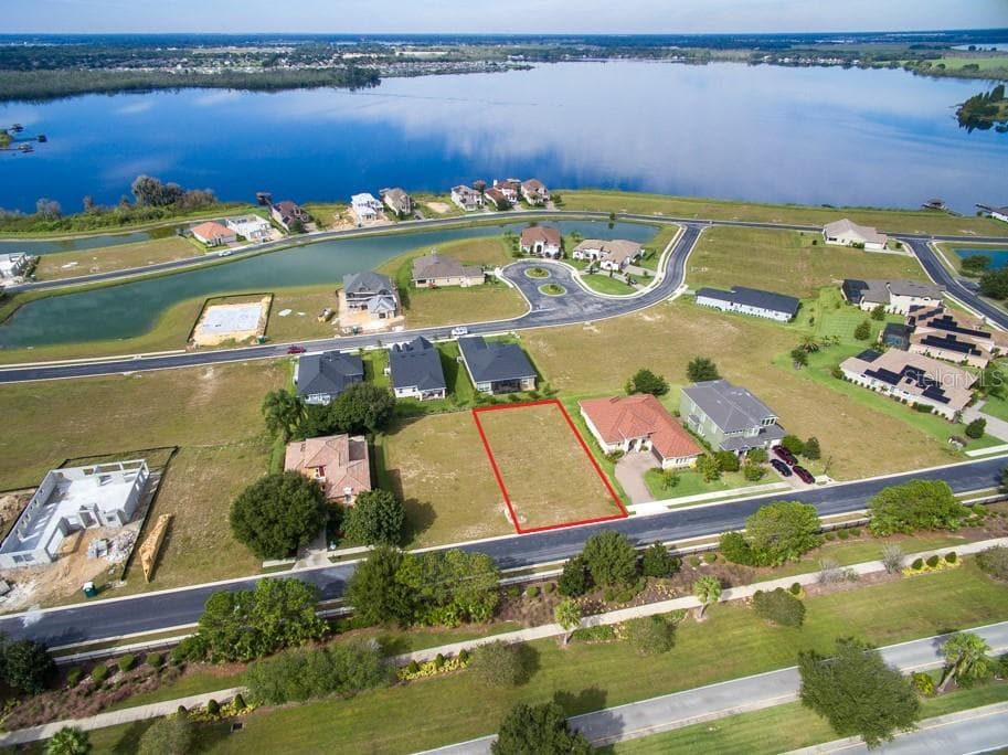 138 STARGRASS DRIVE AUBURNDALE, FL 33823