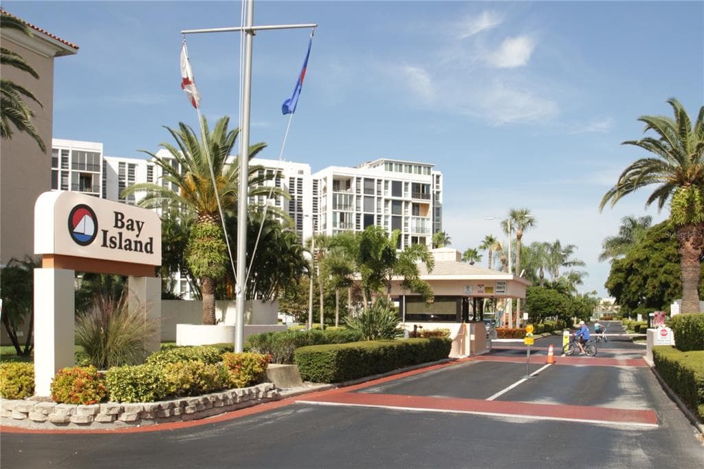 7700 SUN ISLAND DRIVE S UNIT 105 SOUTH PASADENA, FL 33707