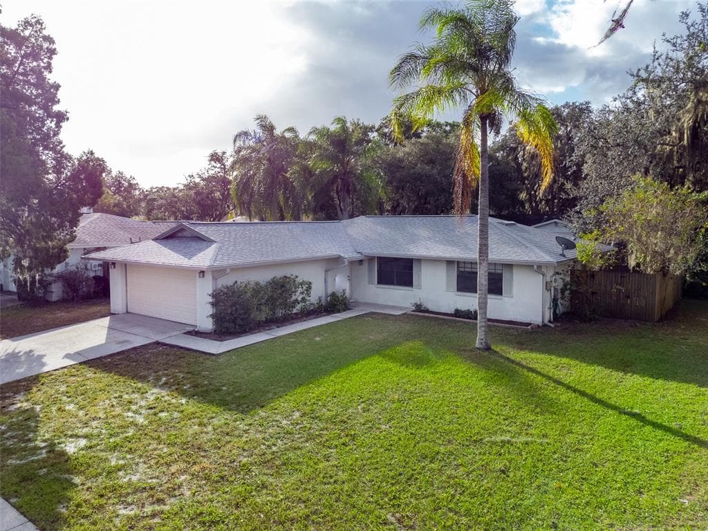 609 EPHRATA DRIVE BRANDON, FL 33511
