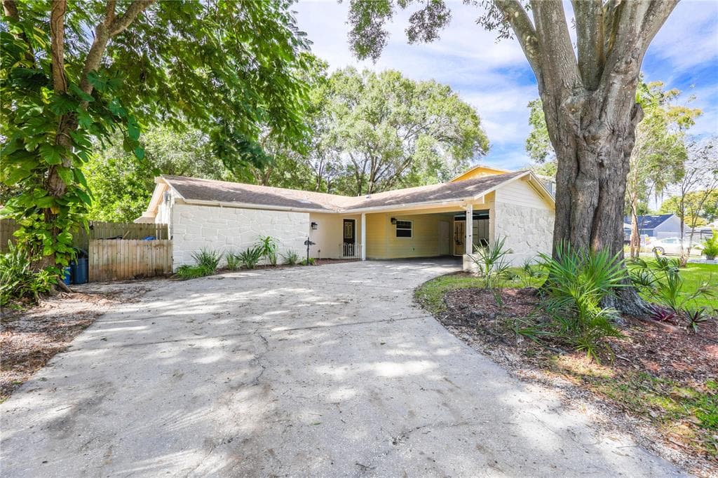 7313 SUMMERBRIDGE DRIVE TAMPA, FL 33634