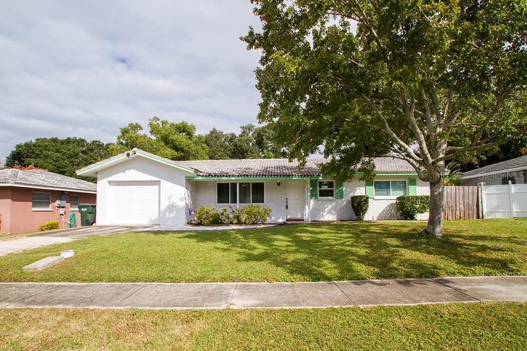 2471 10TH AVENUE SW LARGO, FL 33770
