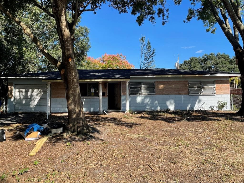 5517 KIWANIS PLACE NE ST PETERSBURG, FL 33703
