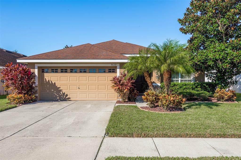 9639 JAYBIRD LANE LAND O LAKES, FL 34638