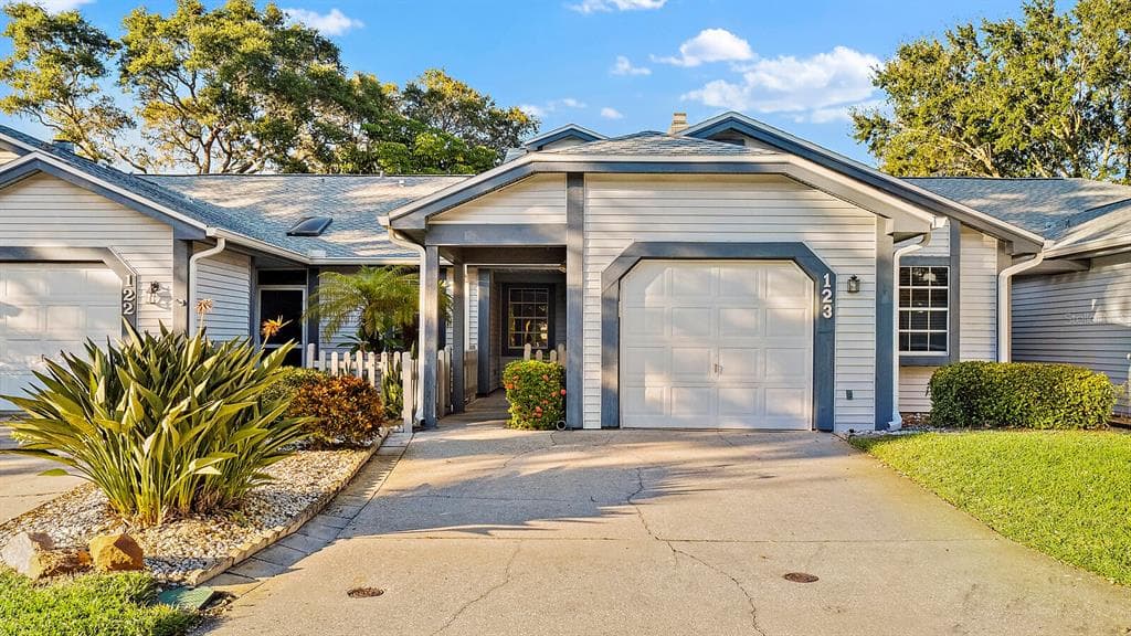39650 19 HIGHWAY N UNIT 123 TARPON SPRINGS, FL 34689