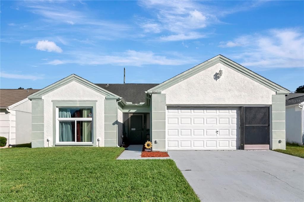 8427 DUVAL DRIVE PORT RICHEY, FL 34668