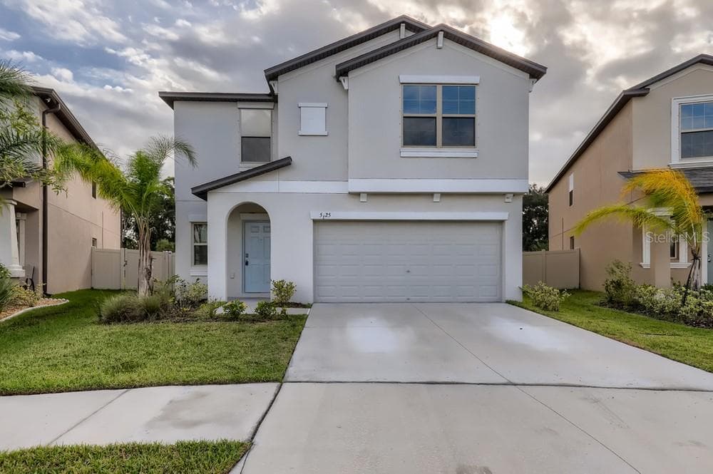 5125 WHITE CHICORY DRIVE RUSKIN, FL 33570