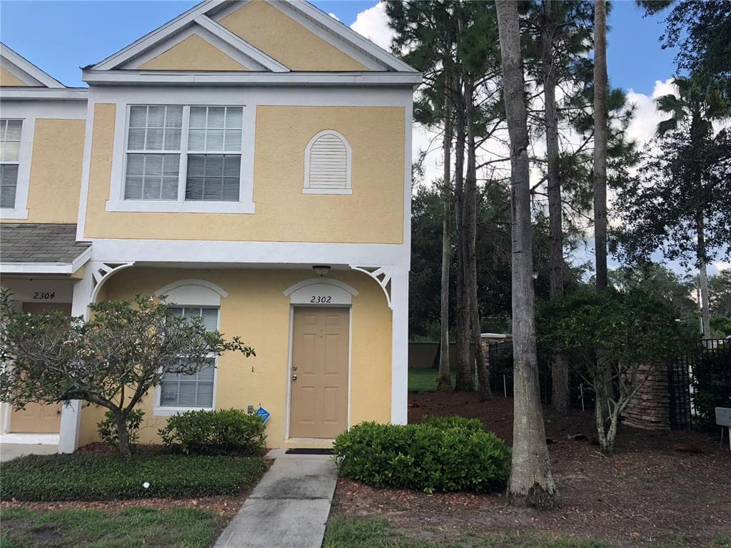 2302 LAKE WOODBERRY CIRCLE BRANDON, FL 33510
