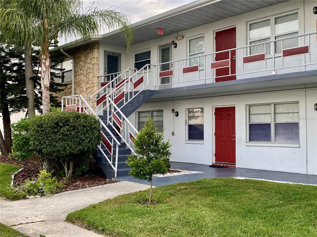 5920 18TH STREET N UNIT 14 ST PETERSBURG, FL 33714