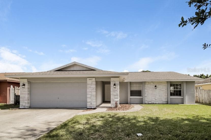 5437 WAUCHULA COURT ORLANDO, FL 32839