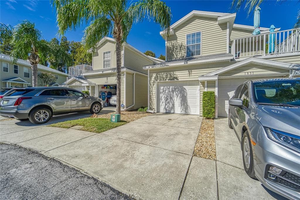 1827 HAMMOCKS AVENUE UNIT 1303 LUTZ, FL 33549