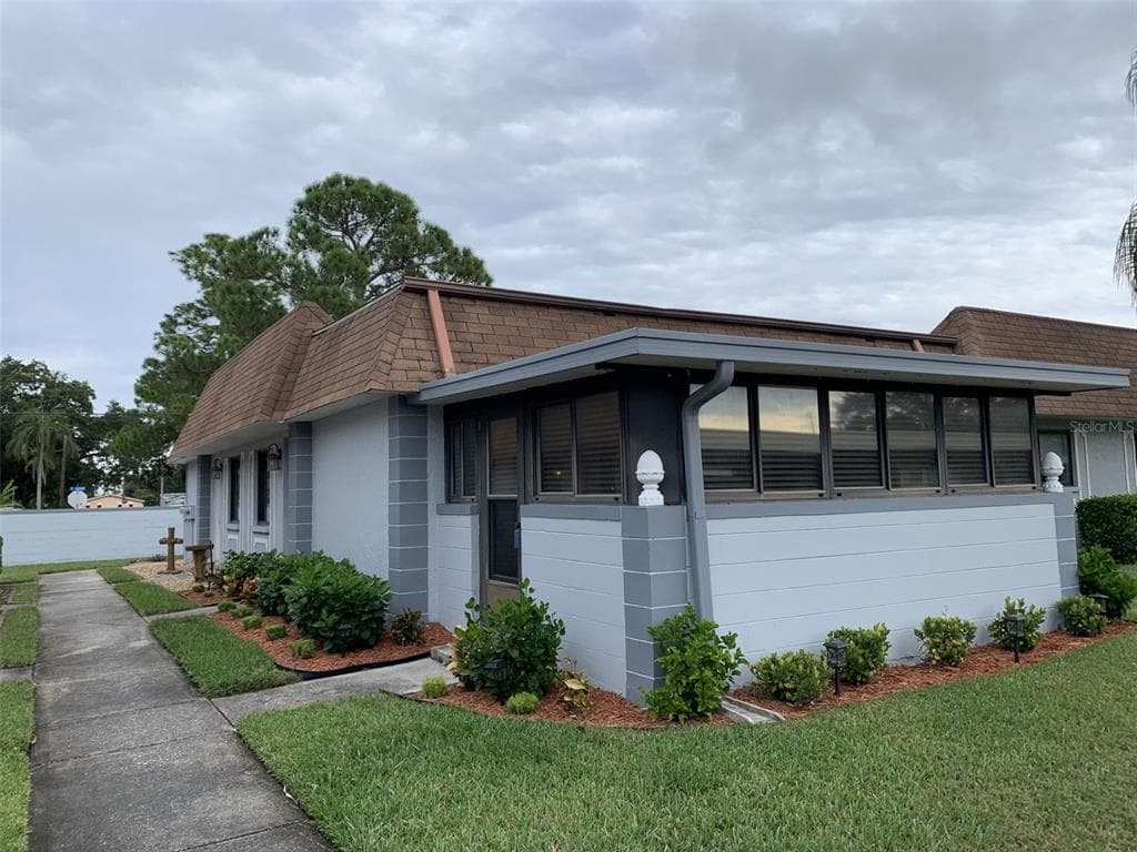 5105 70TH PLACE N UNIT 5105 PINELLAS PARK, FL 33781