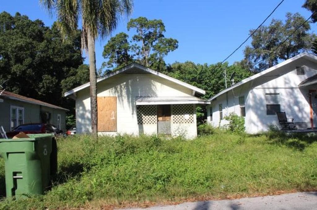 8112 N 12TH STREET TAMPA, FL 33604
