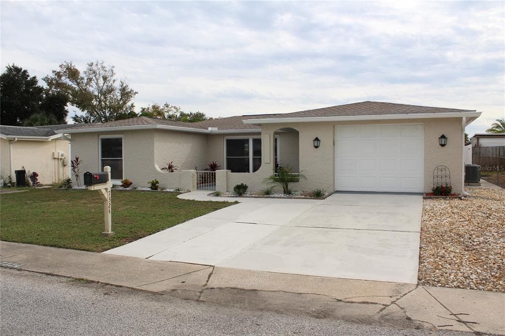 7324 CASTANEA DRIVE PORT RICHEY, FL 34668