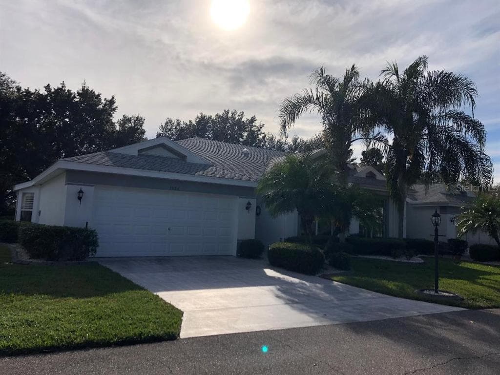 1034 MCDANIEL STREET UNIT 1034 SUN CITY CENTER, FL 33573