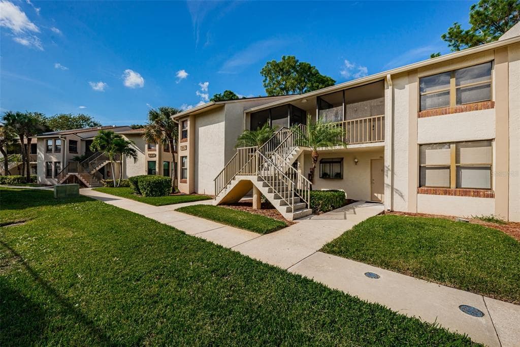 1967 CORMORANT COURT UNIT 522 CLEARWATER, FL 33762