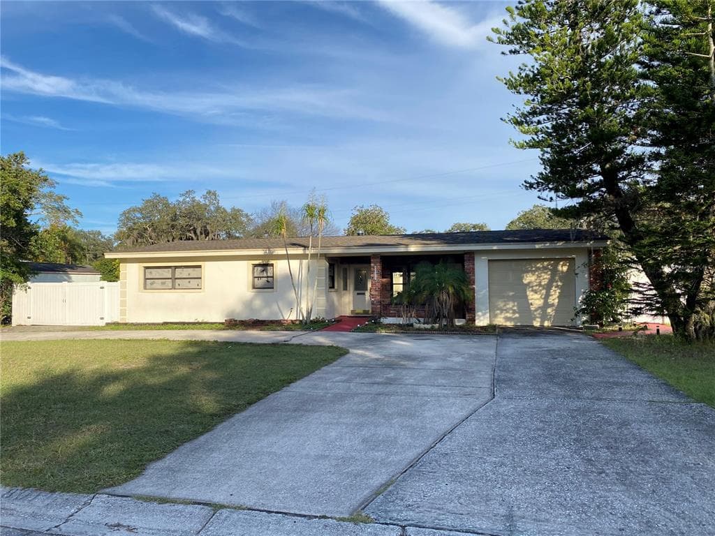 8011 PINE HILL DRIVE