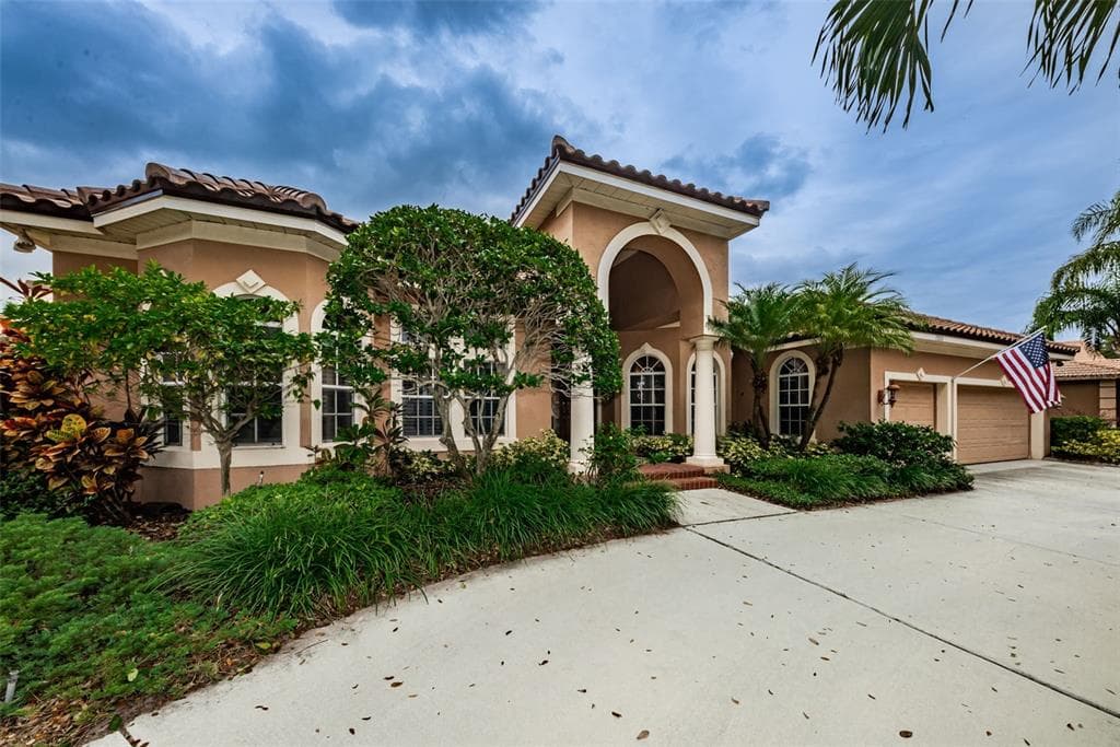 7326 SAWGRASS POINT DRIVE N PINELLAS PARK, FL 33782