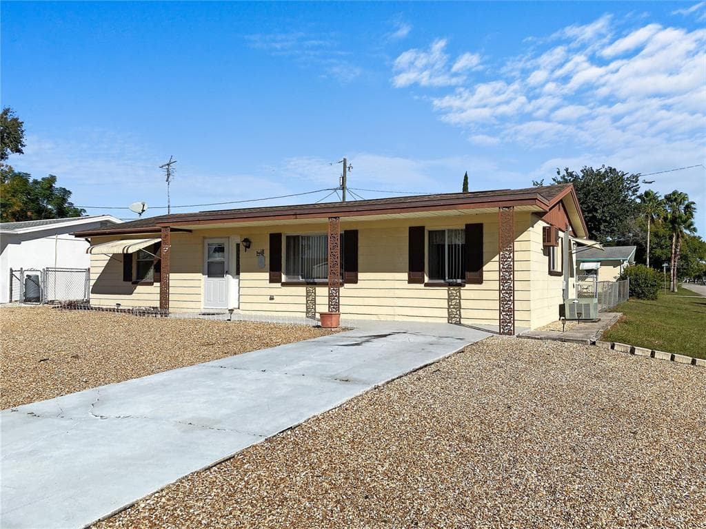 3744 LATIMER STREET NEW PORT RICHEY, FL 34652