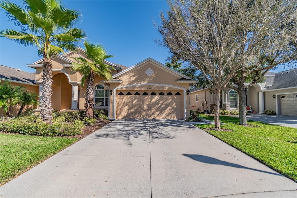 20947 AMANDA OAK COURT LAND O LAKES, FL 34638