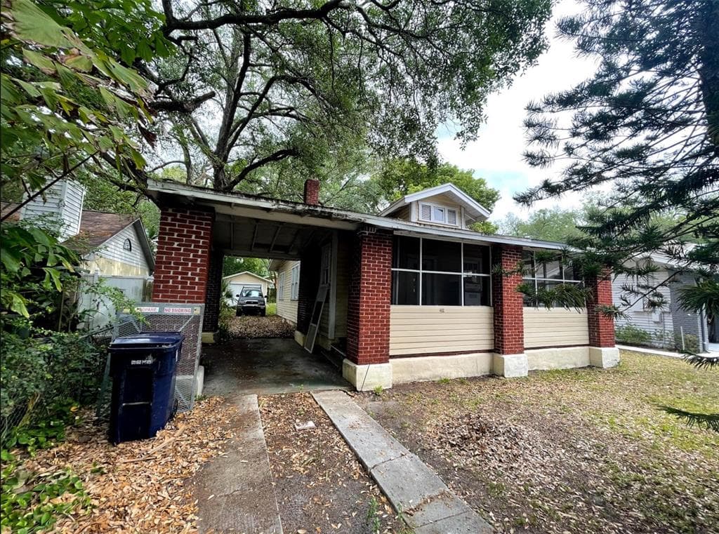 209 W LOUISIANA AVENUE TAMPA, FL 33603