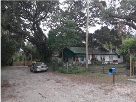 3810 LEMON AVENUE SEFFNER, FL 33584