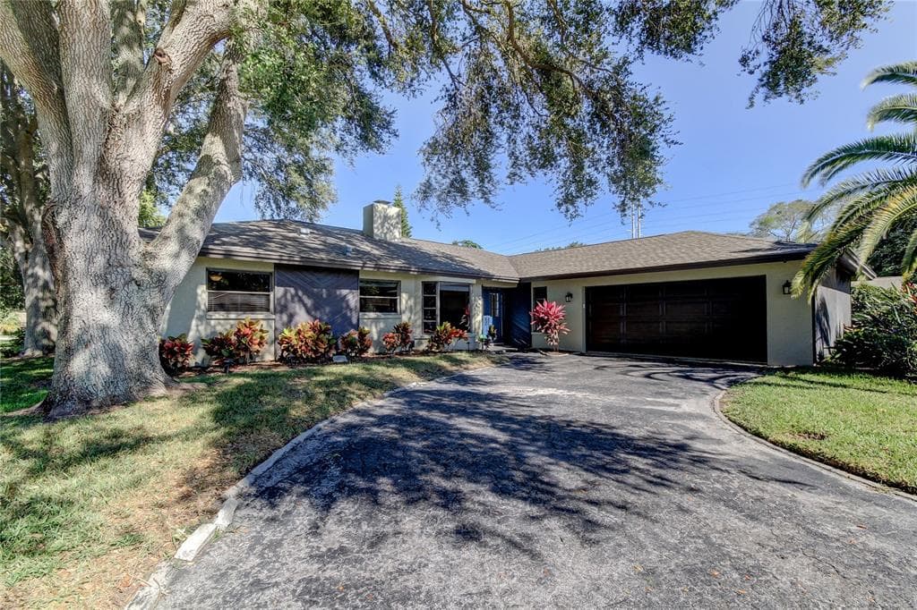 15 VILLAGE WAY