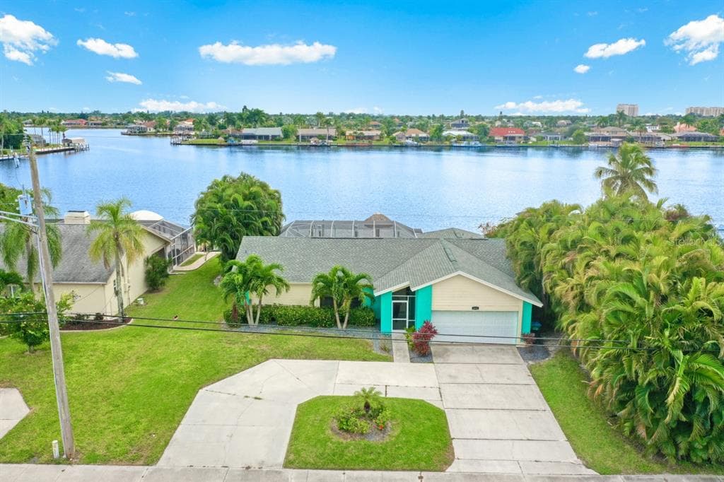 614 CAPE CORAL PARKWAY W CAPE CORAL, FL 33914