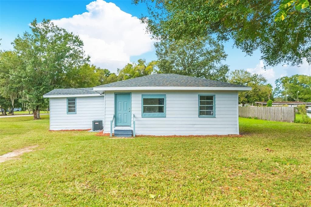 1244 TAYLOR STREET AUBURNDALE, FL 33823