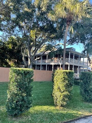 2406 W COUNTRY CLUB AVENUE TAMPA, FL 33611