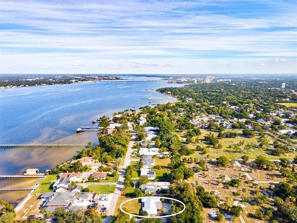 4325 RIVERVIEW BOULEVARD BRADENTON, FL 34209