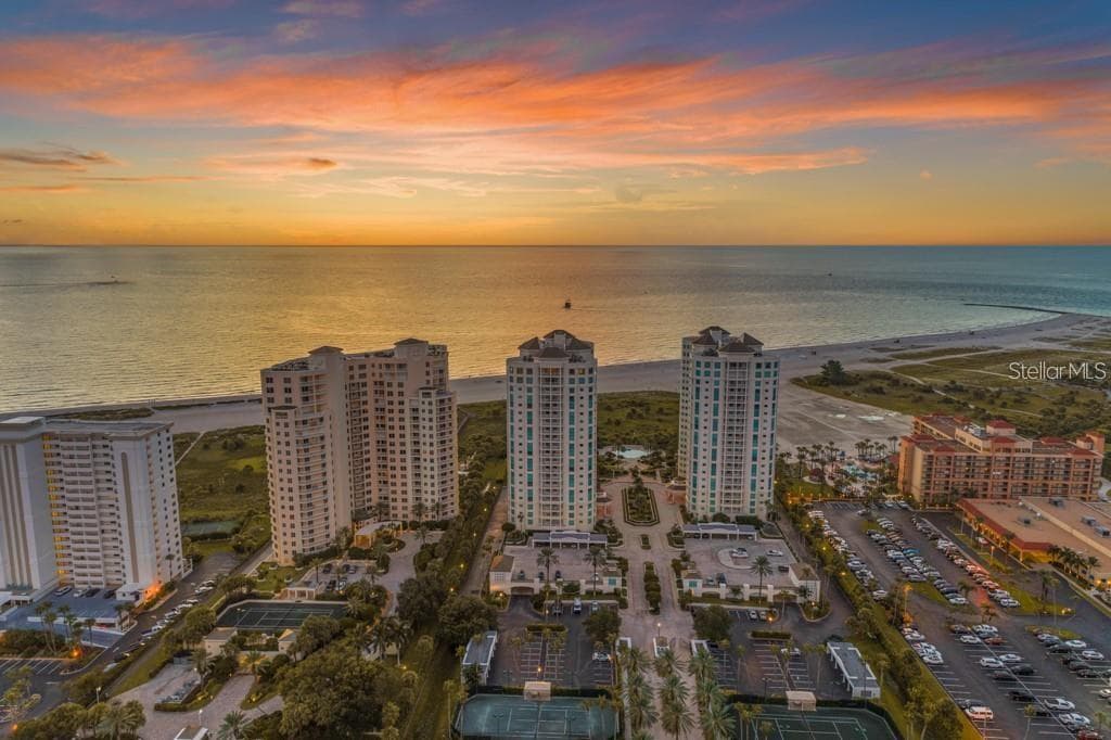 1180 GULF BOULEVARD UNIT 302 CLEARWATER, FL 33767
