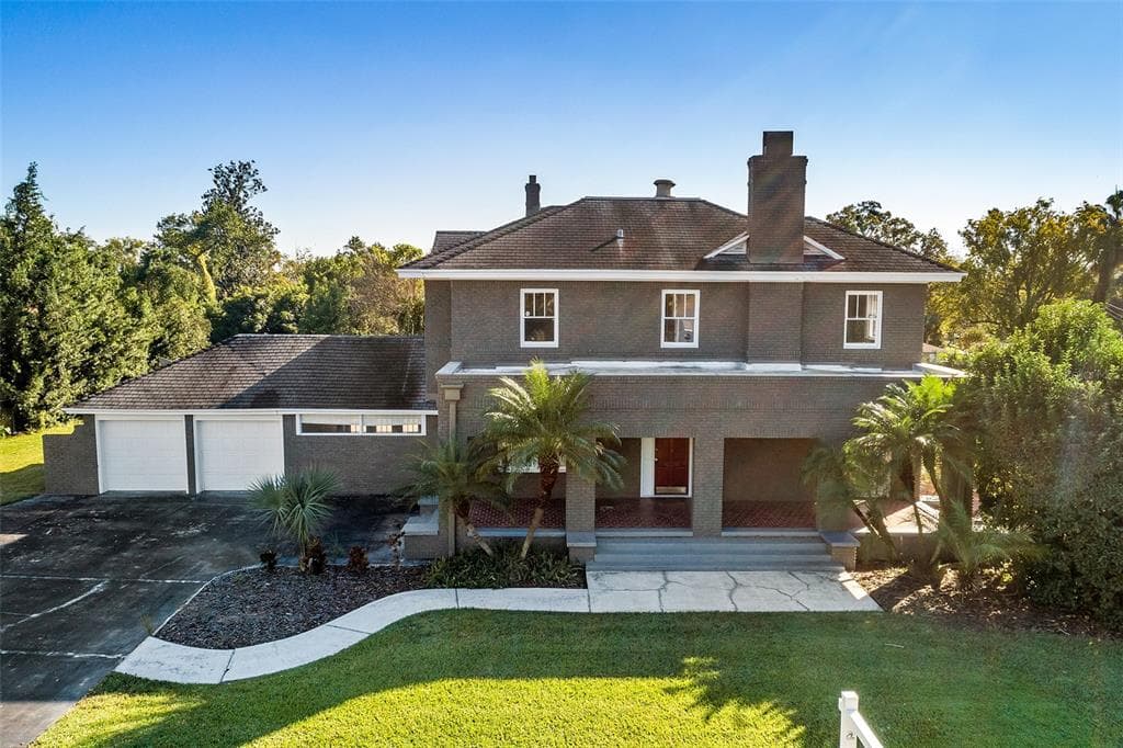829 WOODWARD STREET LAKELAND, FL 33803