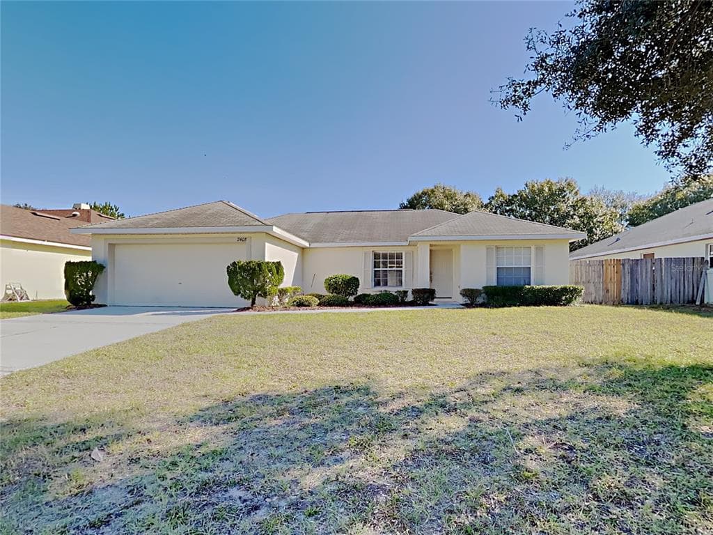 2405 E MOONLIGHT LANE EUSTIS, FL 32726
