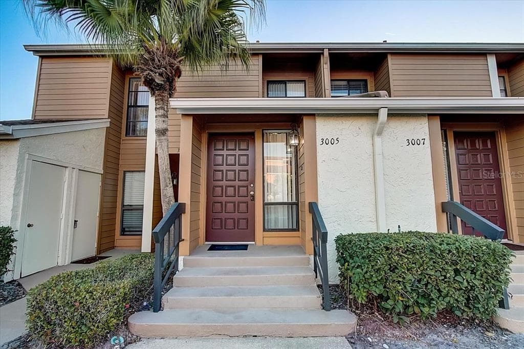 3005 CLUBVIEW DRIVE UNIT 2 ORLANDO, FL 32822