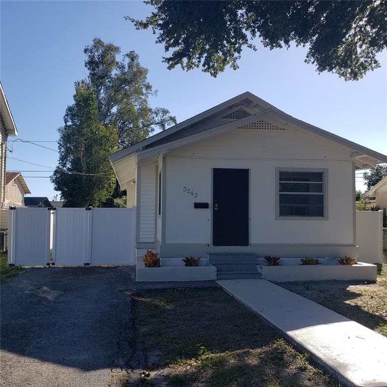 3242 6TH AVENUE S ST PETERSBURG, FL 33712