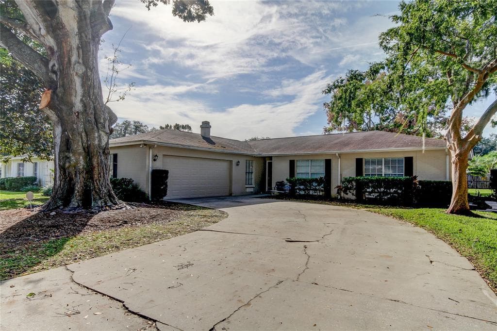 14604 BRENTWOOD PLACE TAMPA, FL 33618