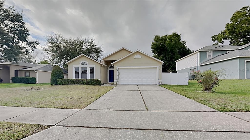556 DOE COVE PLACE APOPKA, FL 32703